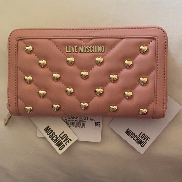 Love Moschino Handbags - 💕Love Moschino💕Authentic Bags BNWT Pink With Gold Hearts Wallet
